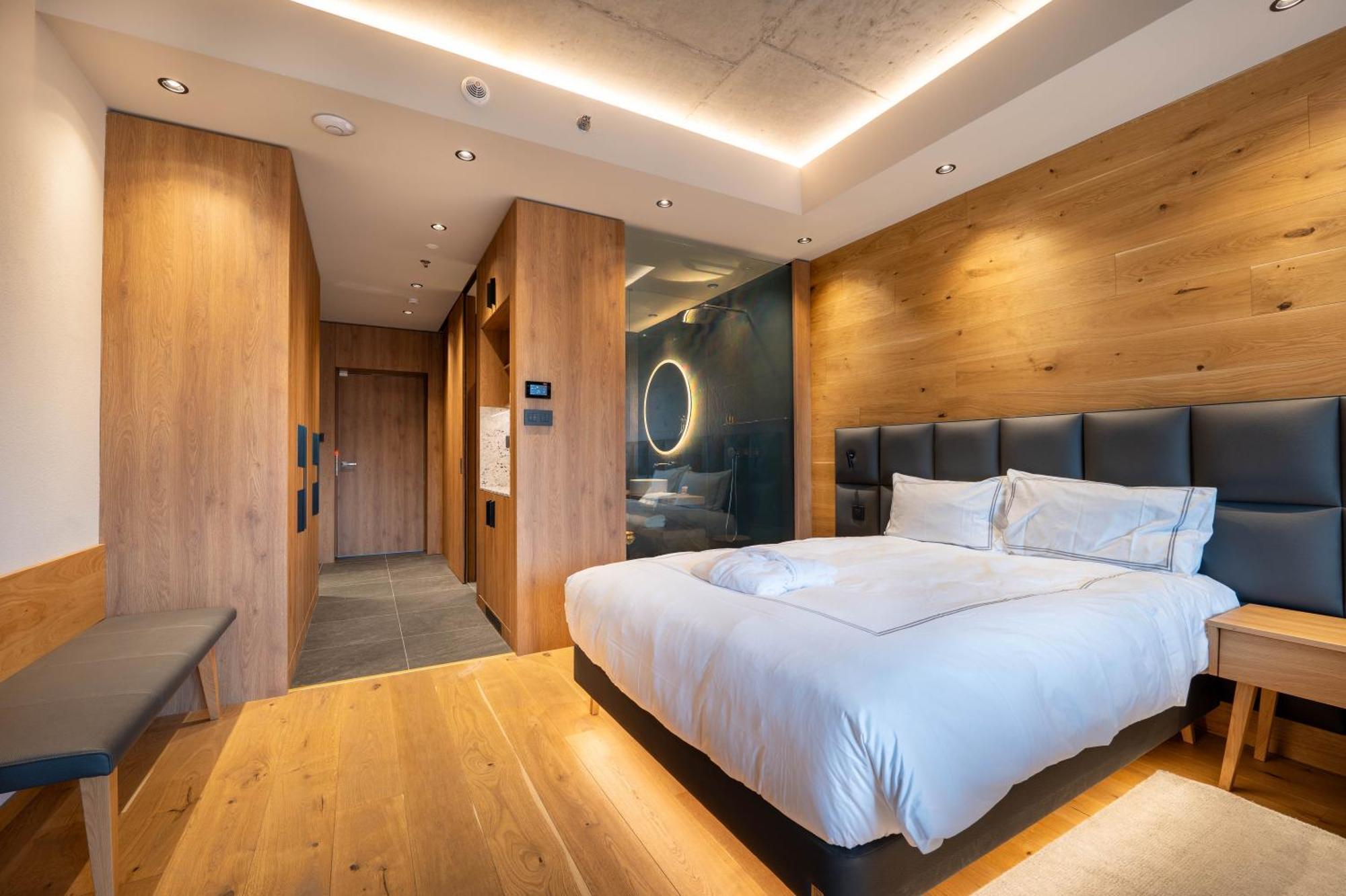 Swissotel Damian Jasna 5*