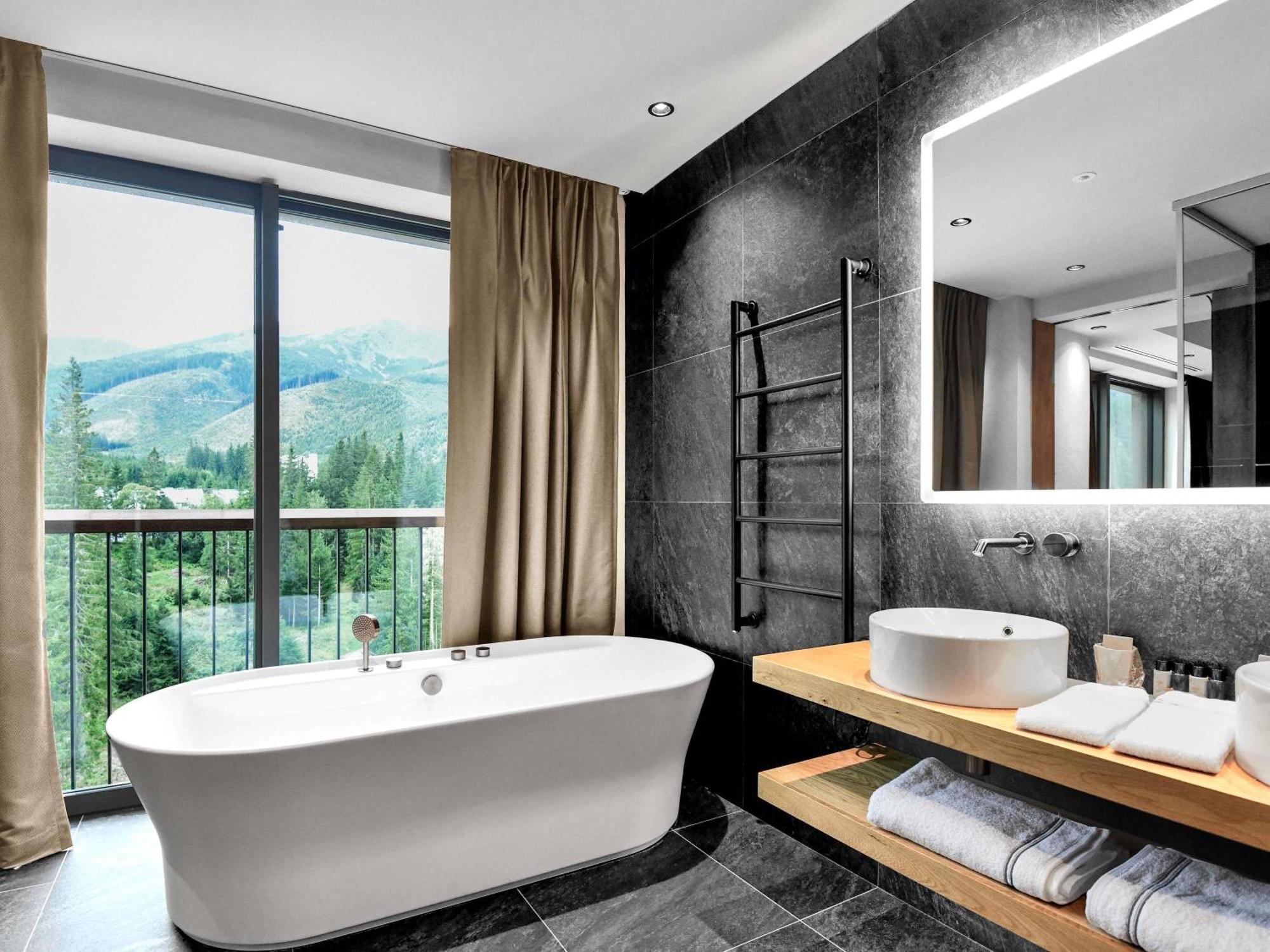 Swissotel Damian Jasna 5*